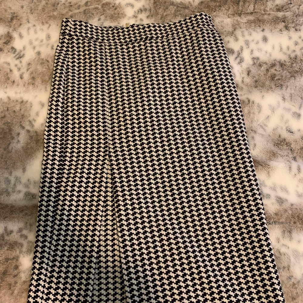 Tight midi skirt